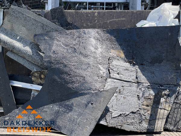 Kosten dakrenovatie: afvoer oud dakmateriaal in Bleiswijk