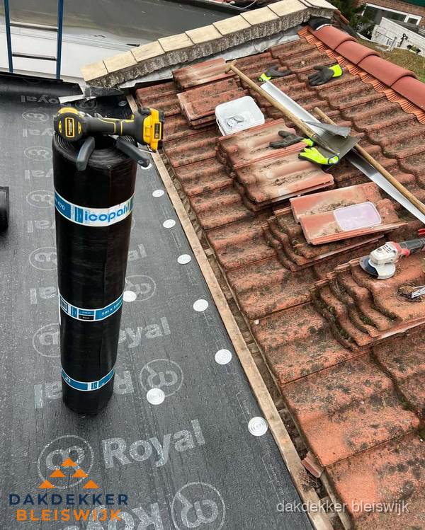 Dakschade herstel: pannendak renovatie in Bleiswijk Dakschade herstel: pannendak renovatie in Bleiswijk
