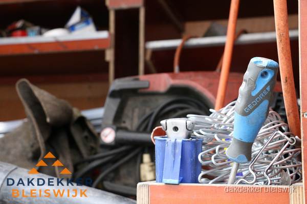 Professioneel gereedschap van dakdekker in Bleiswijk