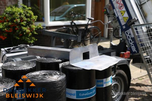Dakbedekkingsmateriaal en dakgoot onderdelen in Bleiswijk Dakbedekkingsmateriaal en dakgoot onderdelen in Bleiswijk